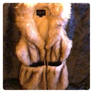 Ladies small Faux fur vest